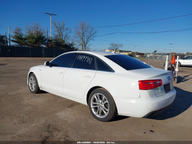 2013 Audi A6 3.0t Premium მანქანა იყიდება აუქციონზე, vin: WAUGGAFC4DN014362, აუქციონის ნომერი: 44899981