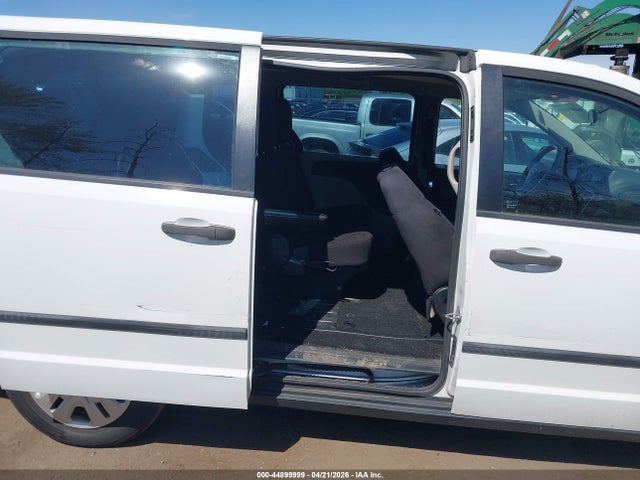 2014 Dodge Grand Caravan American Value Pkg მანქანა იყიდება აუქციონზე, vin: 2C4RDGBG1ER462188, აუქციონის ნომერი: 44899999