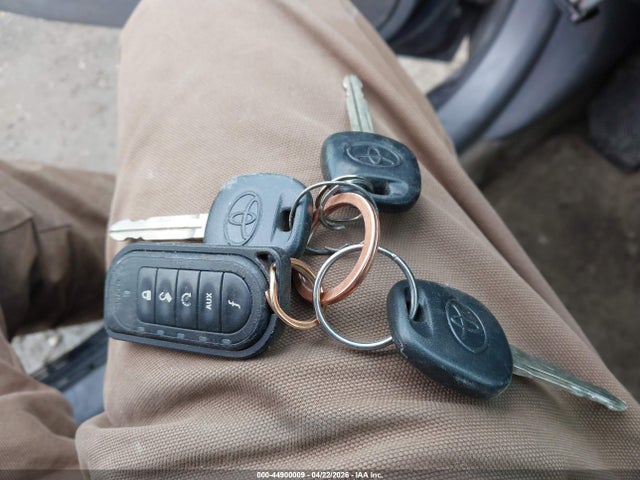 Продажа на аукционе авто 1998 Toyota Camry Xle V6, vin: JT2BF28K4W0129532, номер лота: 44900009