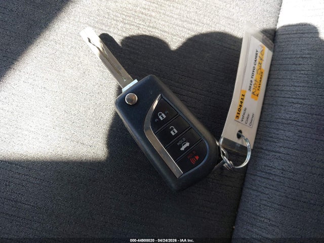 44900020 :رقم المزاد ، 4T1B11HKXKU809532 vin ، 2019 Toyota Camry Le مزاد بيع