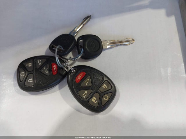 44900036 :رقم المزاد ، 1GNSKCE07DR330837 vin ، 2013 Chevrolet Tahoe Ltz مزاد بيع