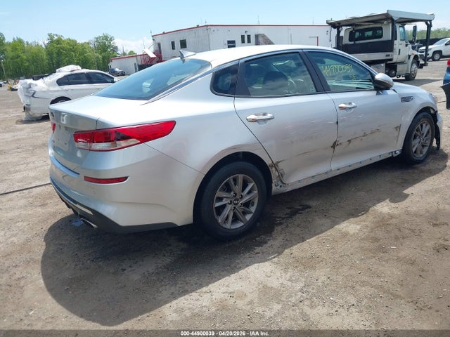 2020 Kia Optima Lx მანქანა იყიდება აუქციონზე, vin: 5XXGT4L38LG438870, აუქციონის ნომერი: 44900039