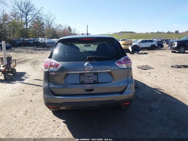 Продаж на аукціоні авто 2015 Nissan Rogue S, vin: 5N1AT2MV8FC851110, номер лоту: 44900043