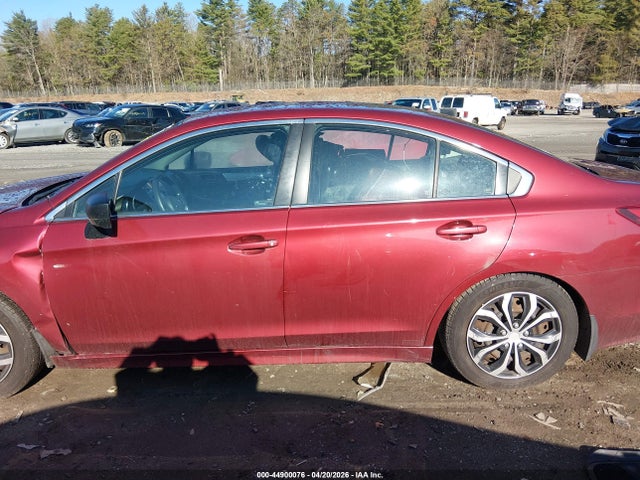 2015 Subaru Legacy 2.5i მანქანა იყიდება აუქციონზე, vin: 4S3BNAA64F3015868, აუქციონის ნომერი: 44900076