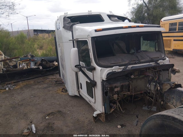 44900105 :رقم المزاد ، 1XKAD49X7DJ363500 vin ، 2013 Kenworth Construction T660 مزاد بيع