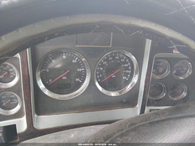 44900105 :رقم المزاد ، 1XKAD49X7DJ363500 vin ، 2013 Kenworth Construction T660 مزاد بيع