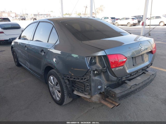 44900119 :رقم المزاد ، 3VW2K7AJ8BM117857 vin ، 2011 Volkswagen Jetta 2.0l S مزاد بيع