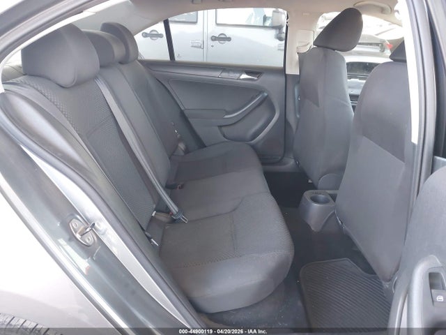 44900119 :رقم المزاد ، 3VW2K7AJ8BM117857 vin ، 2011 Volkswagen Jetta 2.0l S مزاد بيع