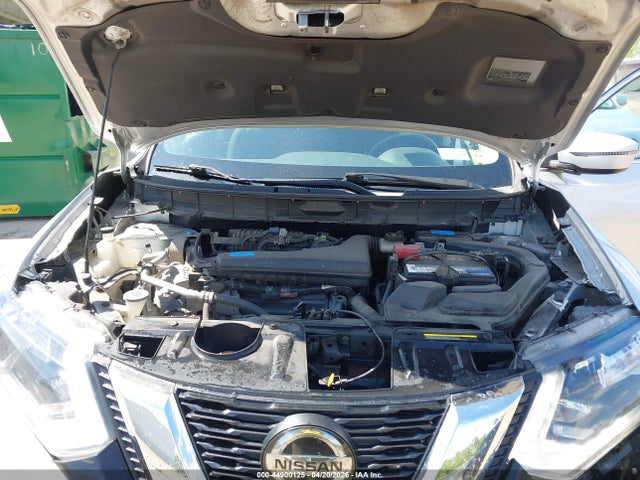 44900125 :رقم المزاد ، KNMAT2MTXJP572004 vin ، 2018 Nissan Rogue Sv مزاد بيع