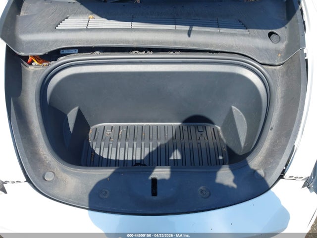 44900150 :رقم المزاد ، 7SAYGDEE4NF321061 vin ، 2022 Tesla Model Y Long Range Dual Motor All-wheel Drive مزاد بيع