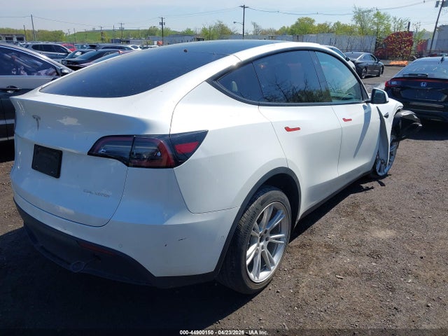 44900150 :رقم المزاد ، 7SAYGDEE4NF321061 vin ، 2022 Tesla Model Y Long Range Dual Motor All-wheel Drive مزاد بيع