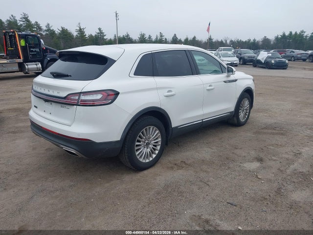 2LMPJ8J9XLBL31498 Lincoln Nautilus Standard