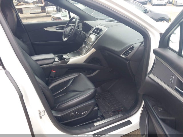 2LMPJ8J9XLBL31498 Lincoln Nautilus Standard