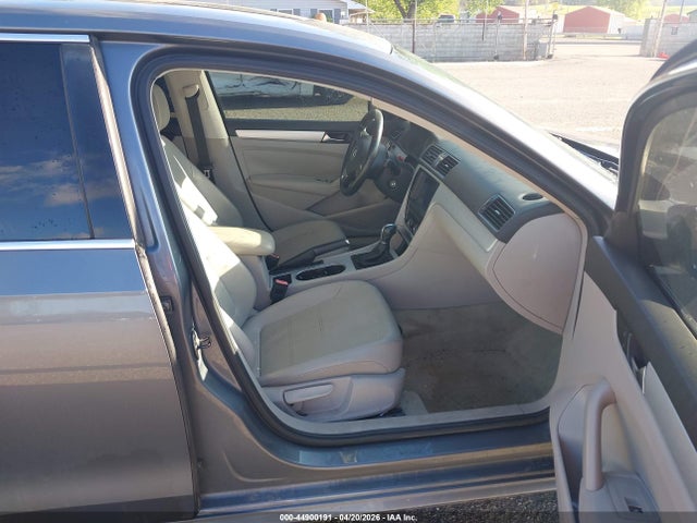 Продаж на аукціоні авто 2013 Volkswagen Passat 2.0l Tdi Se, vin: 1VWBN7A35DC107655, номер лоту: 44900191