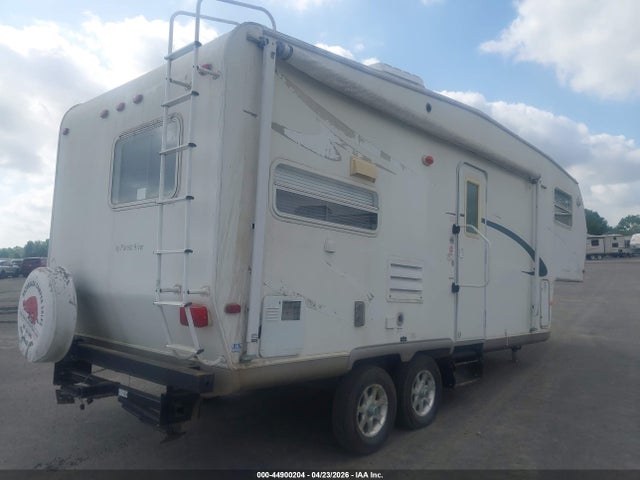 44900204 :رقم المزاد ، 4X4FFLZ246D811178 vin ، 2006 Forest River Wildwood  La Fifth Wheel مزاد بيع