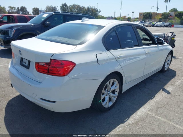 Продаж на аукціоні авто 2014 Bmw 320i, vin: WBA3B1G53ENS77778, номер лоту: 44900230