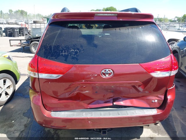 44900249 :رقم المزاد ، 5TDKK3DC5BS089539 vin ، 2011 Toyota Sienna Le V6 مزاد بيع