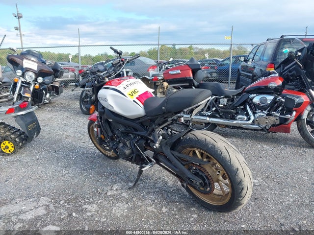 44900256 :رقم المزاد ، JYARN47EXMA003081 vin ، 2021 Yamaha Xsr900 مزاد بيع