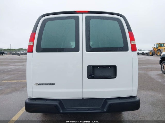 1GCWGAFG7J1315759 Chevrolet Express 2500 Work Van