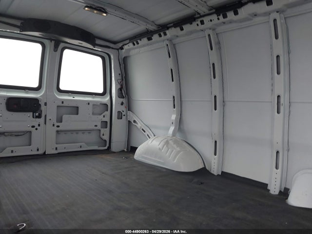 1GCWGAFG7J1315759 Chevrolet Express 2500 Work Van