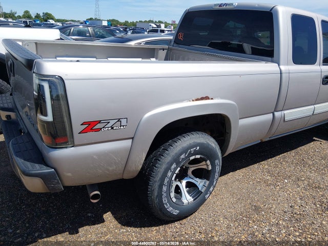 2004 Chevrolet Silverado 1500 Z71 მანქანა იყიდება აუქციონზე, vin: 1GCEK19T34E201709, აუქციონის ნომერი: 44900262