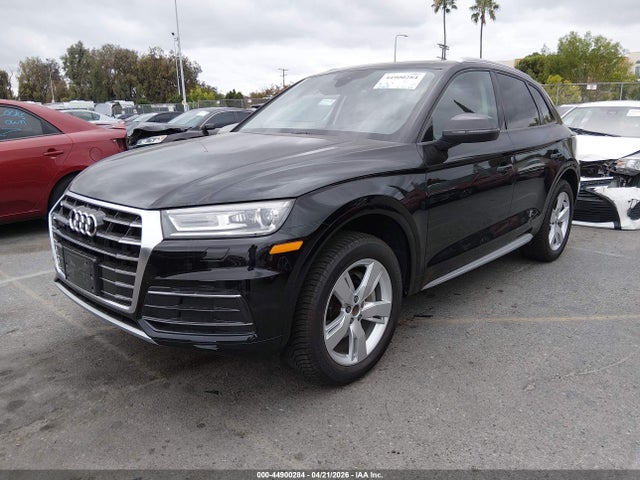WA1ANAFY6J2001033 Audi Q5 2.0t Premium/2.0t Tech Premium