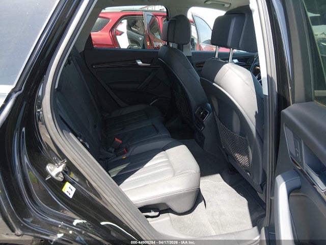 WA1ANAFY6J2001033 Audi Q5 2.0t Premium/2.0t Tech Premium