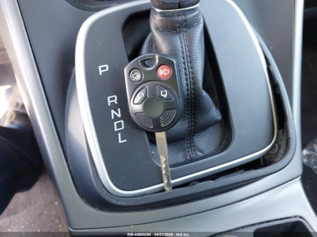 1FADP5AU5JL100497 Ford C-max Hybrid Se