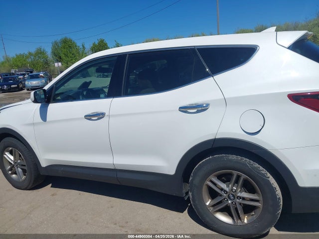 Aukcja sprzedaży 2017 Hyundai Santa Fe Sport 2.4l, vin: 5NMZT3LB1HH016815, numer aukcji: 44900304