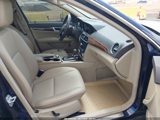 44900309 :رقم المزاد ، WDDGF8AB5EG250575 vin ، 2014 Mercedes-benz C 300 Luxury 4matic مزاد بيع