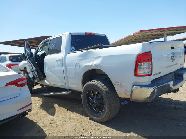 44900318 :رقم المزاد ، 3C6UR5DL9KG618996 vin ، 2019 Ram 2500 Big Horn  4x4 6'4 Box مزاد بيع