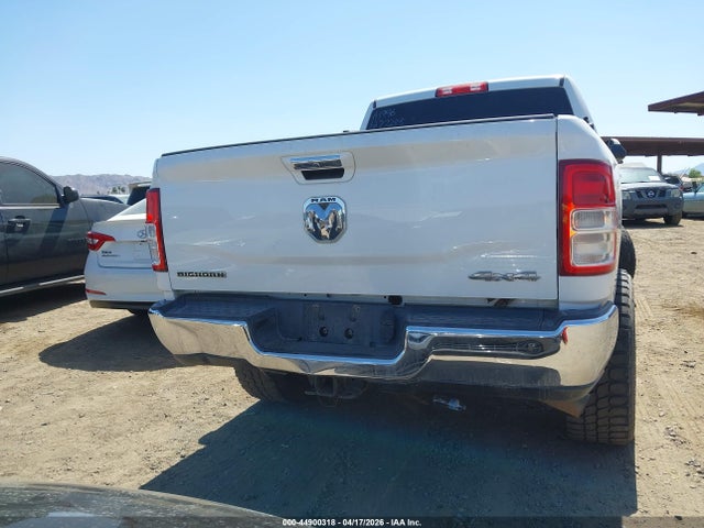 44900318 :رقم المزاد ، 3C6UR5DL9KG618996 vin ، 2019 Ram 2500 Big Horn  4x4 6'4 Box مزاد بيع