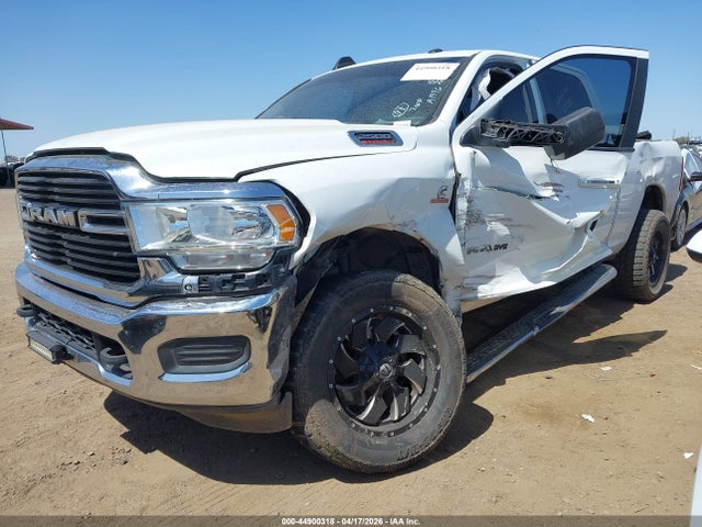 44900318 :رقم المزاد ، 3C6UR5DL9KG618996 vin ، 2019 Ram 2500 Big Horn  4x4 6'4 Box مزاد بيع