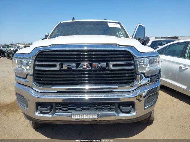 44900318 :رقم المزاد ، 3C6UR5DL9KG618996 vin ، 2019 Ram 2500 Big Horn  4x4 6'4 Box مزاد بيع