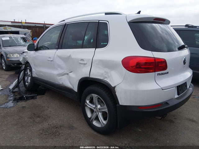 44900325 :رقم المزاد ، WVGSV7AX2HK012287 vin ، 2017 Volkswagen Tiguan 2.0t Wolfsburg Edition مزاد بيع