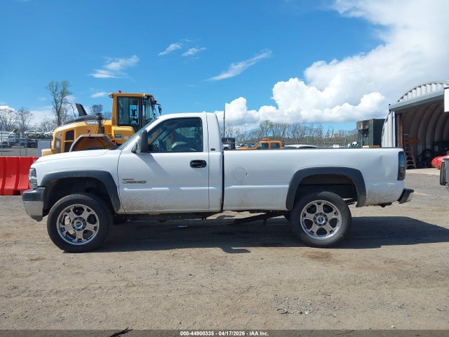 44900335 :رقم المزاد ، 1GCHC24162E102188 vin ، 2002 Chevrolet Silverado 2500hd مزاد بيع