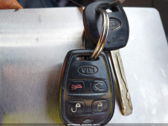 2005 Kia Amanti მანქანა იყიდება აუქციონზე, vin: KNALD124255053572, აუქციონის ნომერი: 44900340