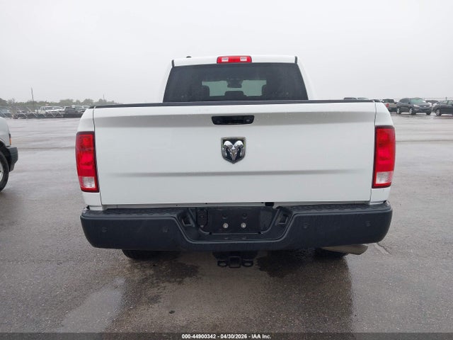 1C6RR6KG7HS768737 RAM 1500 Tradesman 4x2 5&#039;7 Box