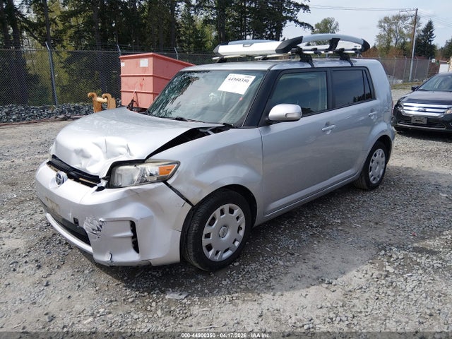 Scion XB 2015 JTLZE4FE5FJ077215 Image 2
