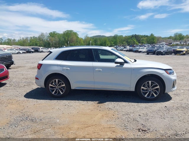 Продаж на аукціоні авто 2023 Audi Q5 Premium Plus 45 Tfsi S Line Quattro, vin: WA1EAAFY6P2161631, номер лоту: 44900368