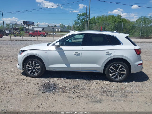 Продаж на аукціоні авто 2023 Audi Q5 Premium Plus 45 Tfsi S Line Quattro, vin: WA1EAAFY6P2161631, номер лоту: 44900368