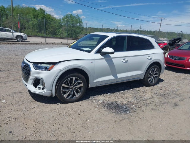 Продаж на аукціоні авто 2023 Audi Q5 Premium Plus 45 Tfsi S Line Quattro, vin: WA1EAAFY6P2161631, номер лоту: 44900368