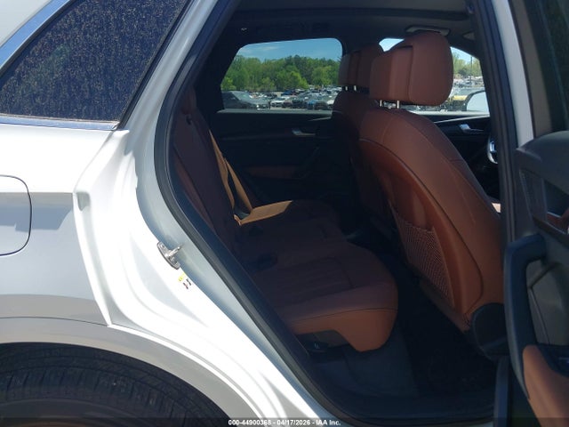 Продаж на аукціоні авто 2023 Audi Q5 Premium Plus 45 Tfsi S Line Quattro, vin: WA1EAAFY6P2161631, номер лоту: 44900368