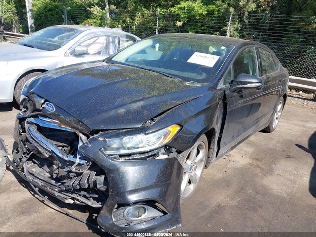 44900375 :رقم المزاد ، 3FA6P0H73FR189555 vin ، 2015 Ford Fusion Se مزاد بيع
