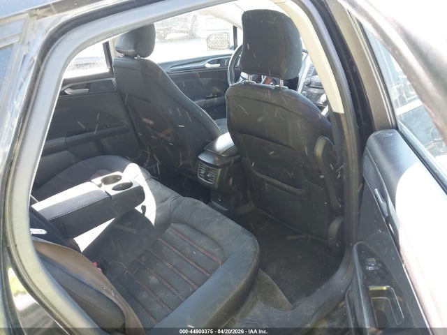 44900375 :رقم المزاد ، 3FA6P0H73FR189555 vin ، 2015 Ford Fusion Se مزاد بيع