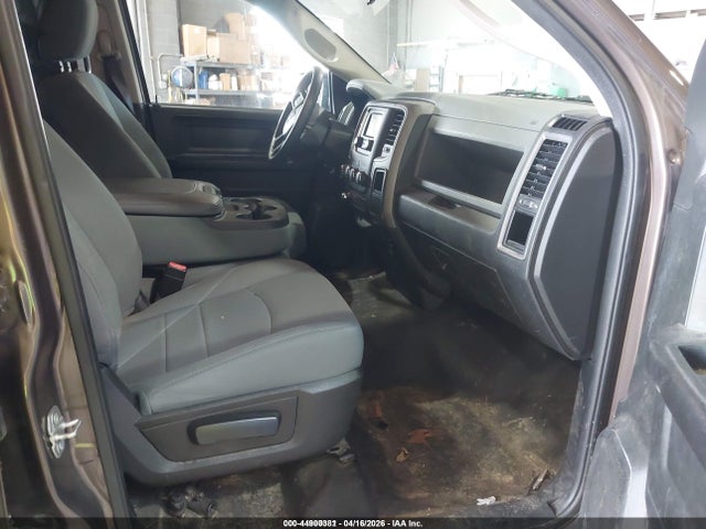 Продажа на аукционе авто 2019 Ram 1500 Classic Tradesman  4x4 6'4 Box, vin: 1C6RR7FG0KS645577, номер лота: 44900381