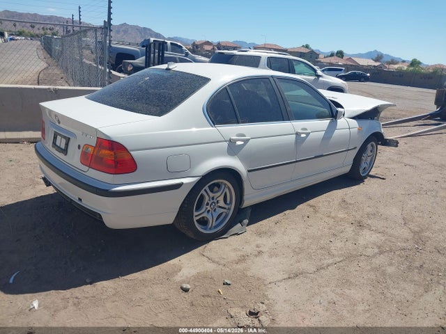 2004 Bmw 330i მანქანა იყიდება აუქციონზე, vin: WBAEV534X4KM34985, აუქციონის ნომერი: 44900404
