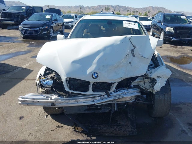 2004 Bmw 330i მანქანა იყიდება აუქციონზე, vin: WBAEV534X4KM34985, აუქციონის ნომერი: 44900404