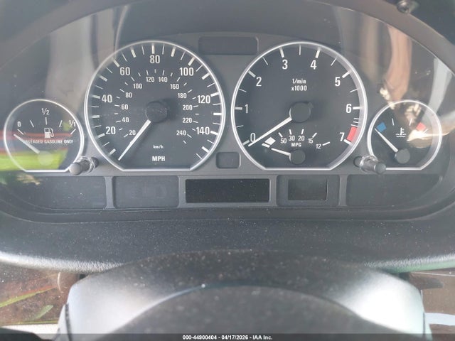 2004 Bmw 330i მანქანა იყიდება აუქციონზე, vin: WBAEV534X4KM34985, აუქციონის ნომერი: 44900404