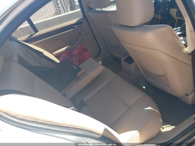 2004 Bmw 330i მანქანა იყიდება აუქციონზე, vin: WBAEV534X4KM34985, აუქციონის ნომერი: 44900404